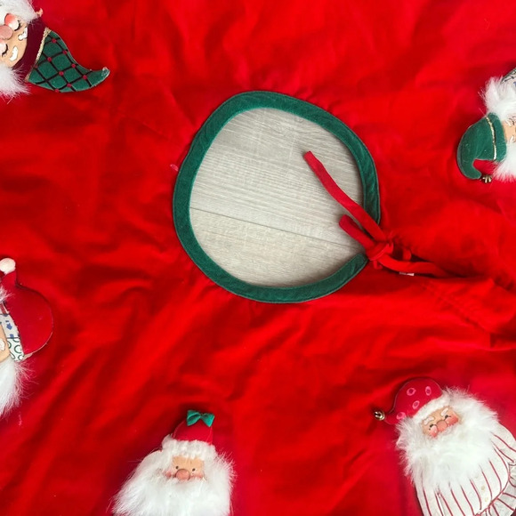 Vintage Potpourri Press vintage Santa Tree Skirt - Picture 6 of 10